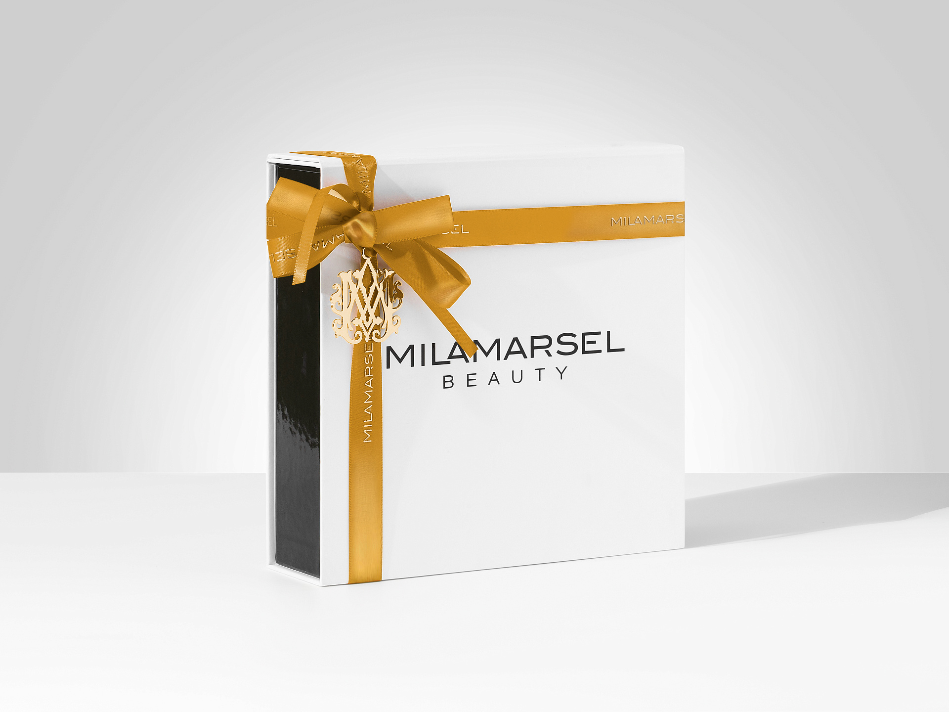 Набор для ухода за телом «Золотая коллекция» Golden Collection Gift Set в подарочной коробке, фото